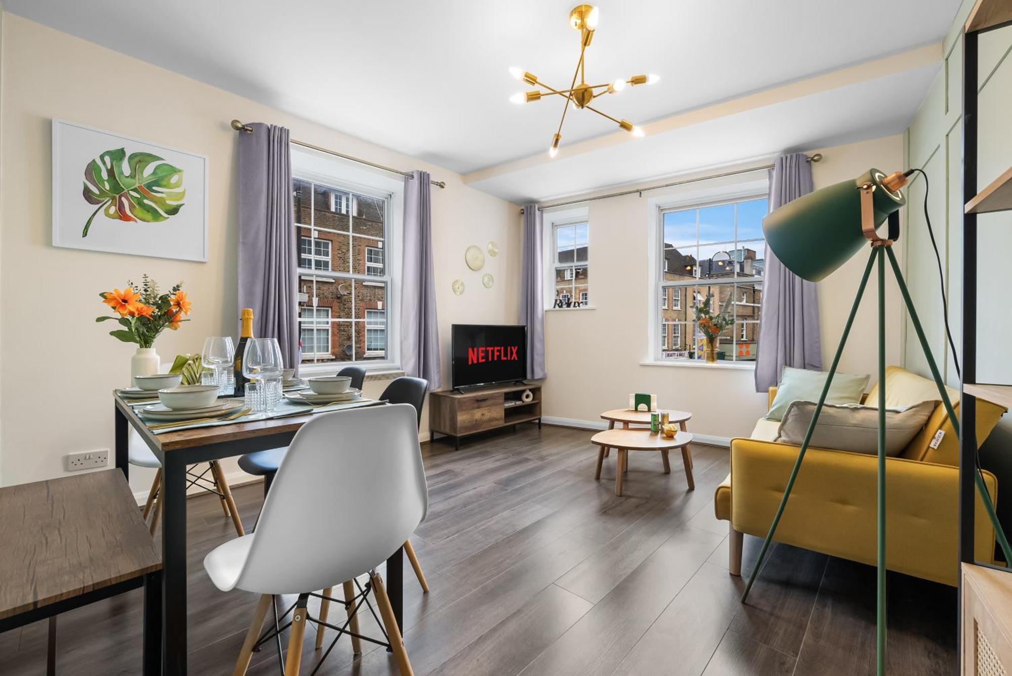 Chic 2 Bedroom Apartment Near Liverpool Street By Gold Stays ลอนดอน ภายนอก รูปภาพ
