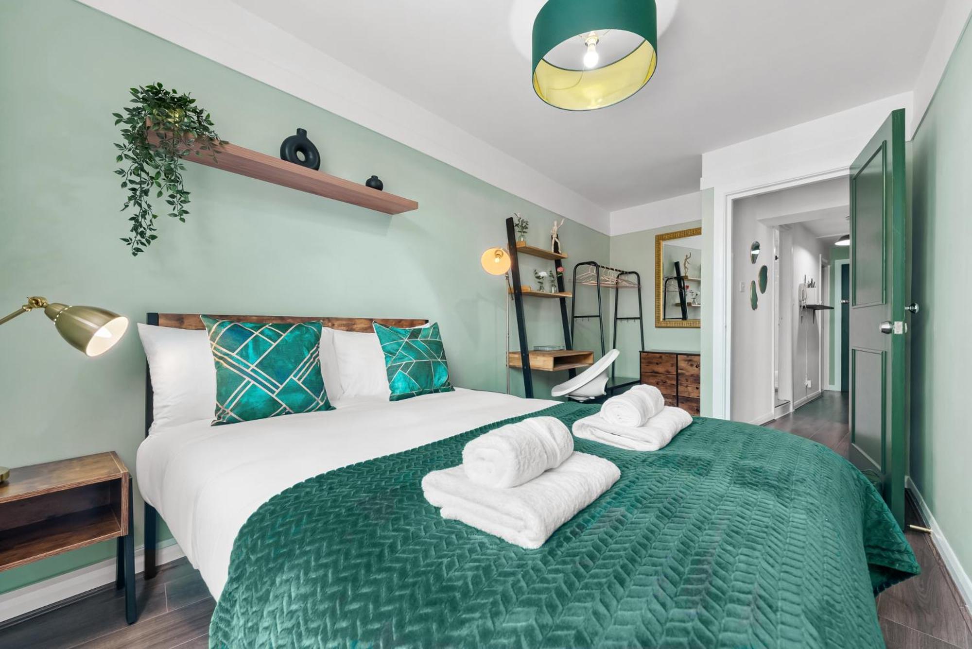 Chic 2 Bedroom Apartment Near Liverpool Street By Gold Stays ลอนดอน ภายนอก รูปภาพ