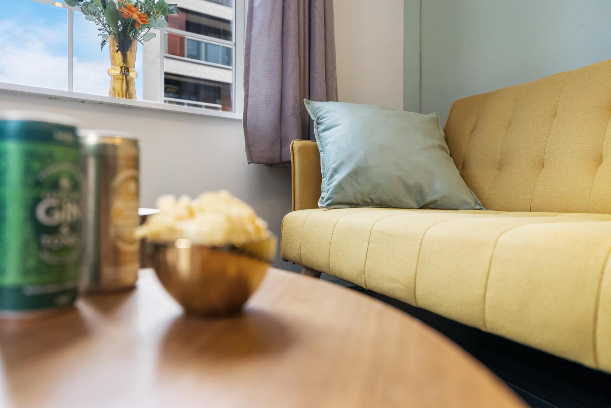 Chic 2 Bedroom Apartment Near Liverpool Street By Gold Stays ลอนดอน ภายนอก รูปภาพ