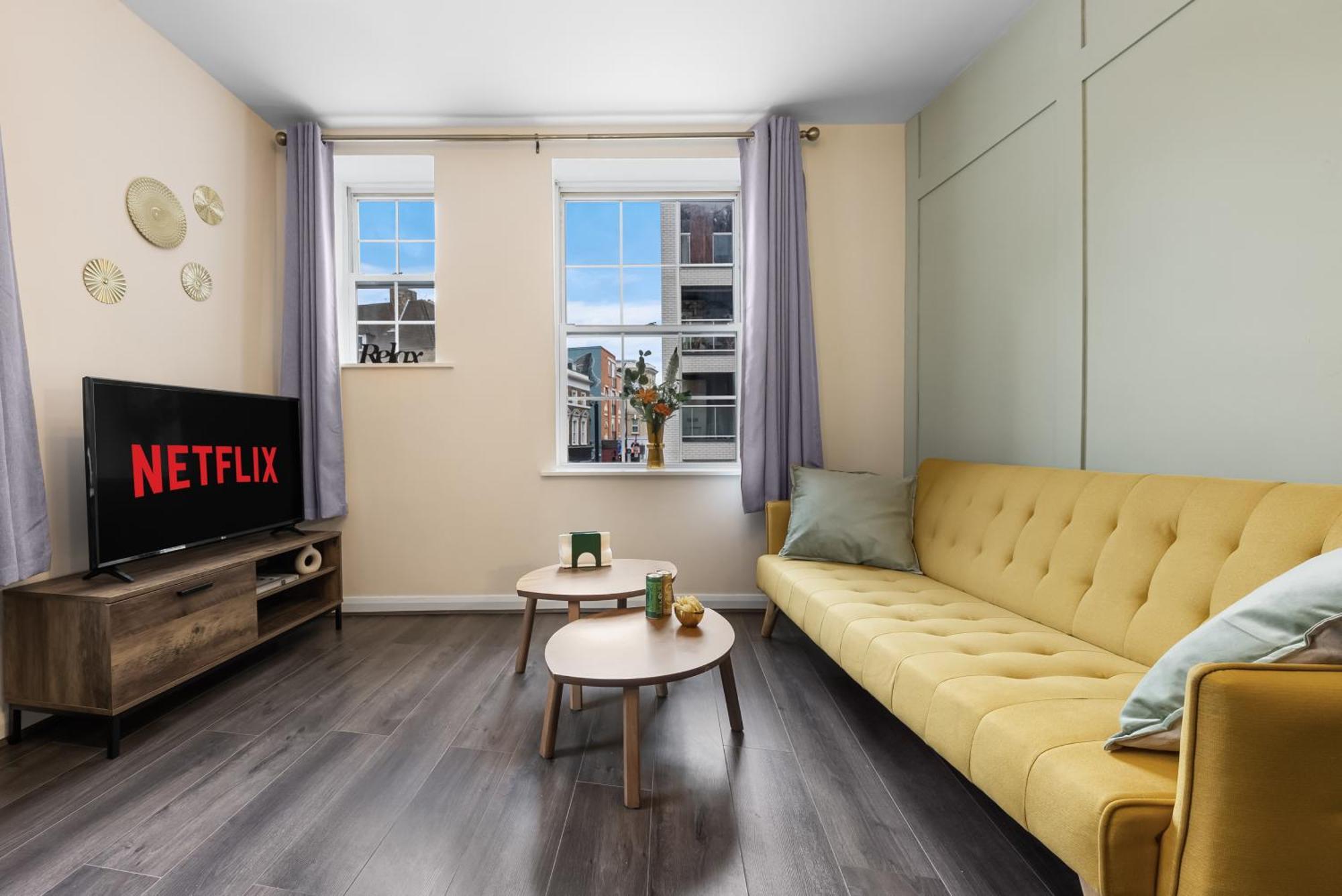 Chic 2 Bedroom Apartment Near Liverpool Street By Gold Stays ลอนดอน ภายนอก รูปภาพ