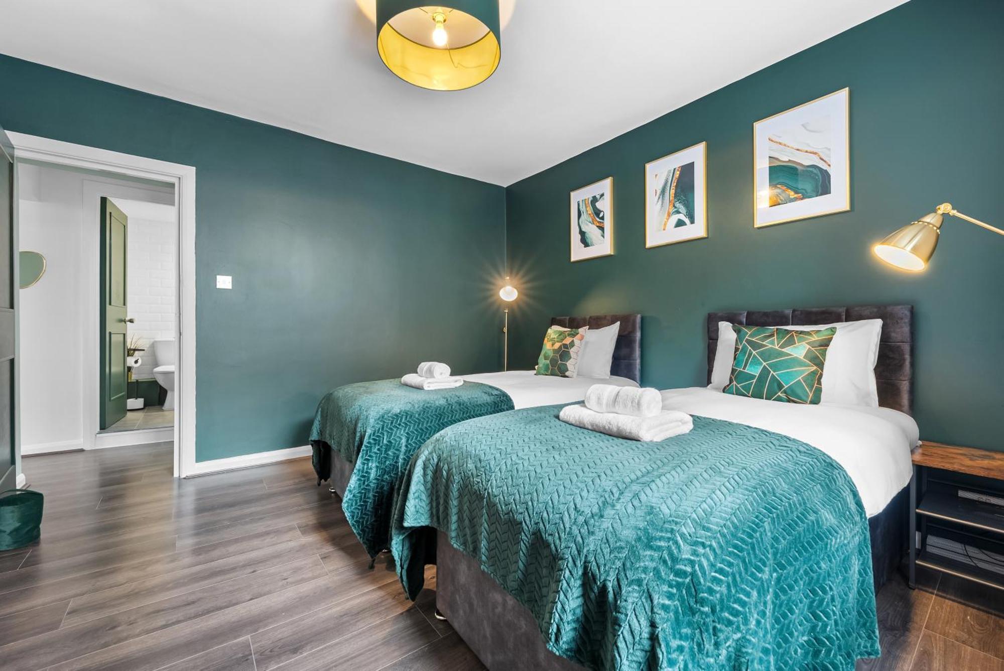 Chic 2 Bedroom Apartment Near Liverpool Street By Gold Stays ลอนดอน ภายนอก รูปภาพ