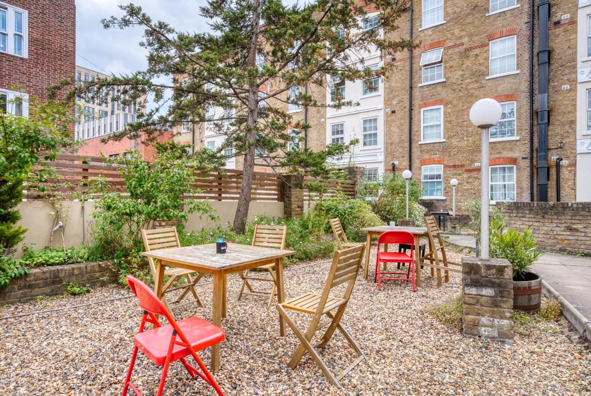 Chic 2 Bedroom Apartment Near Liverpool Street By Gold Stays ลอนดอน ภายนอก รูปภาพ
